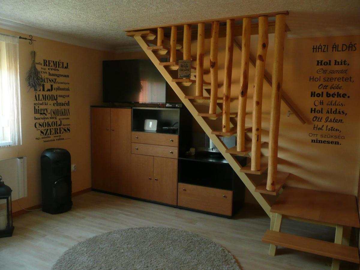 Levendula Vendégház Hajdúnánás Exterior foto
